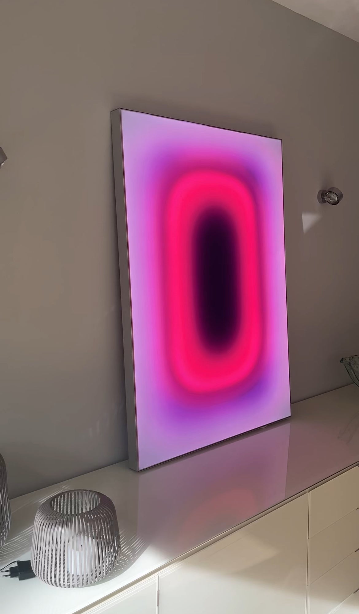 CANDY PILL | 84x120 cm — LIGHTBOX by Luis West, canvas lit from within, brushed aluminium LED frame